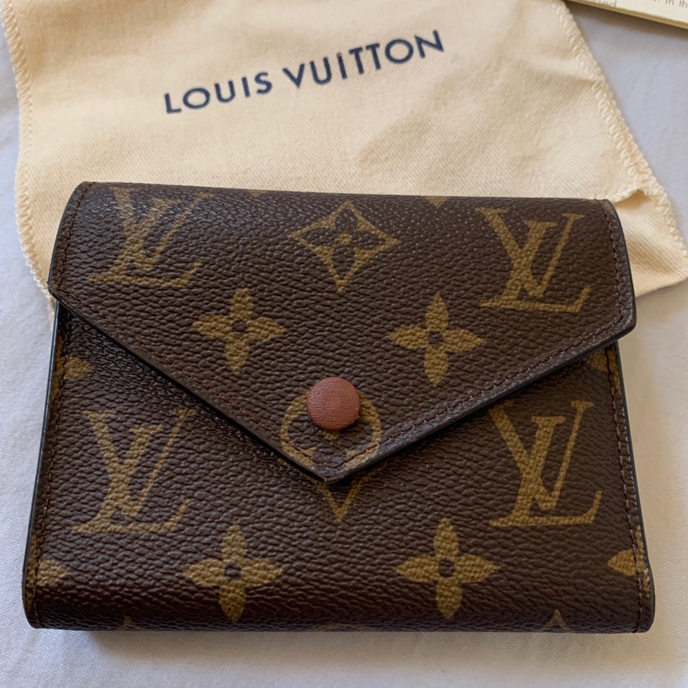 🌸LV Victorine Wallet🌸